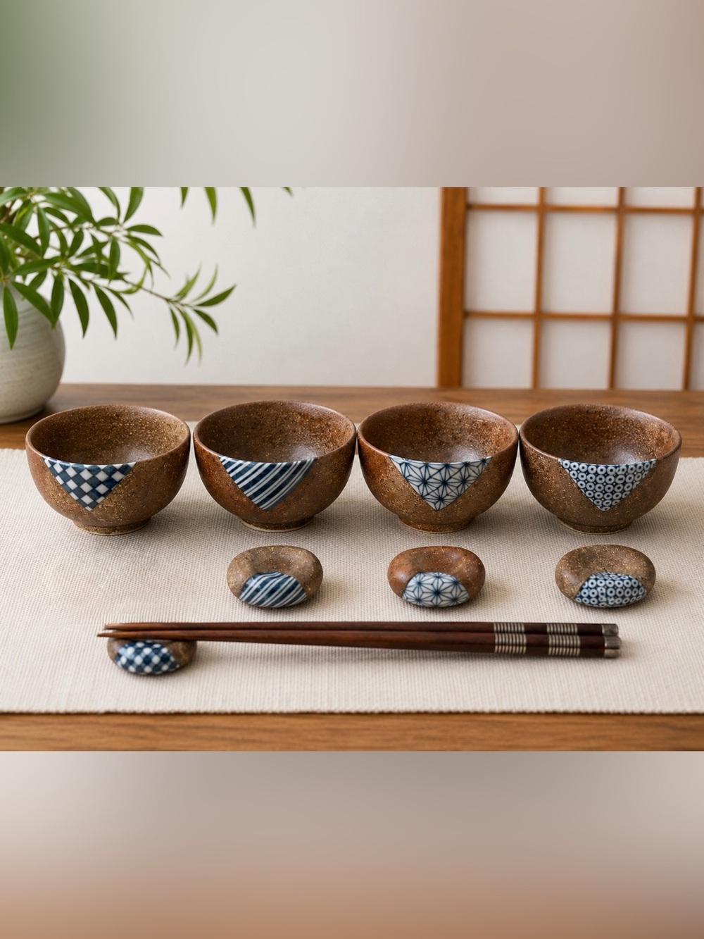 Setomonohonpo Shigaraki Style Small Serving Bowl Set w/ 4 Matching Hashioki